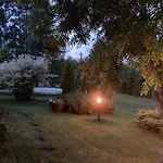 度假居 Pikkjaerve Puhkemaja