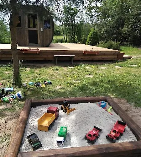 Pikkjaerve Puhkemaja * Tilsi